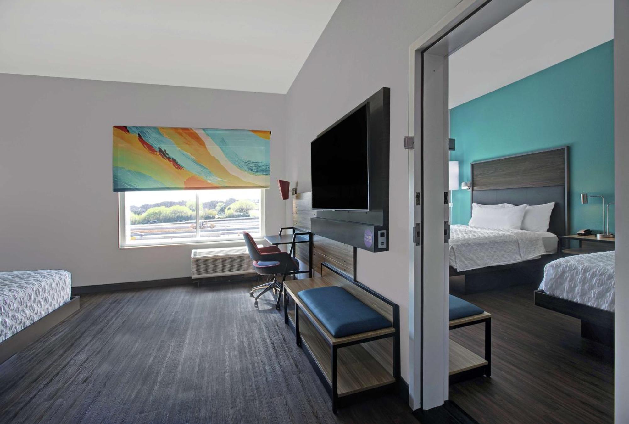 Tru By Hilton Austin Airport, Tx Hotel Екстериор снимка