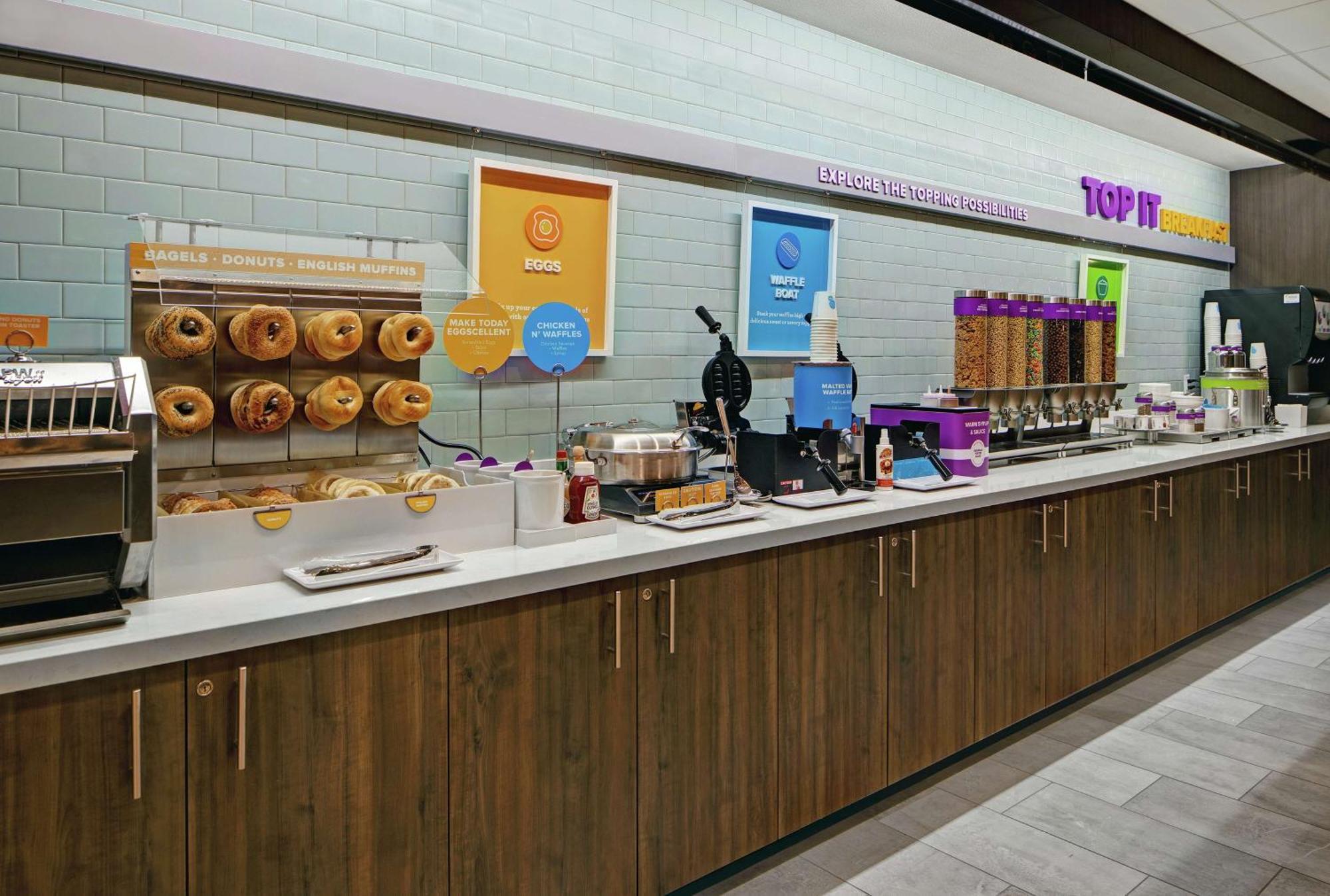 Tru By Hilton Austin Airport, Tx Hotel Екстериор снимка