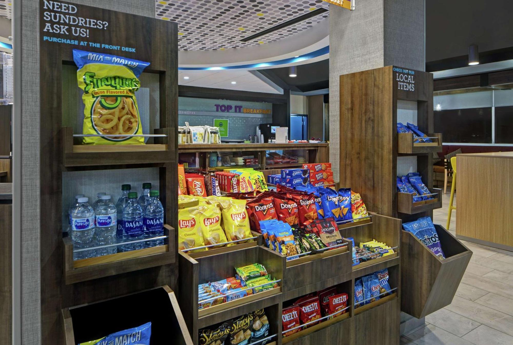 Tru By Hilton Austin Airport, Tx Hotel Екстериор снимка